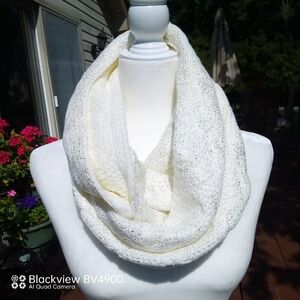 NWT Cream color winter scarf with foil print